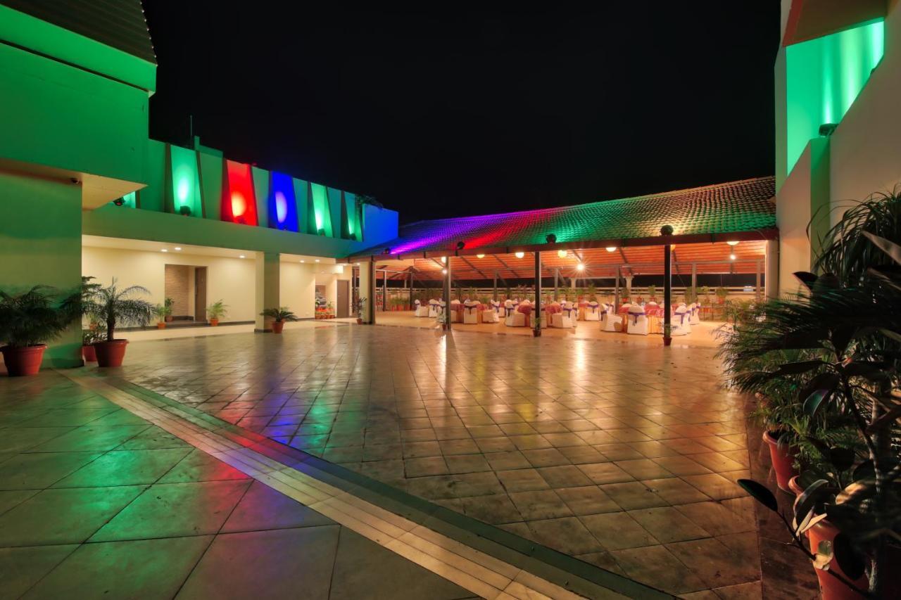 Vishwaratna Hotel Guváhátí Exteriér fotografie